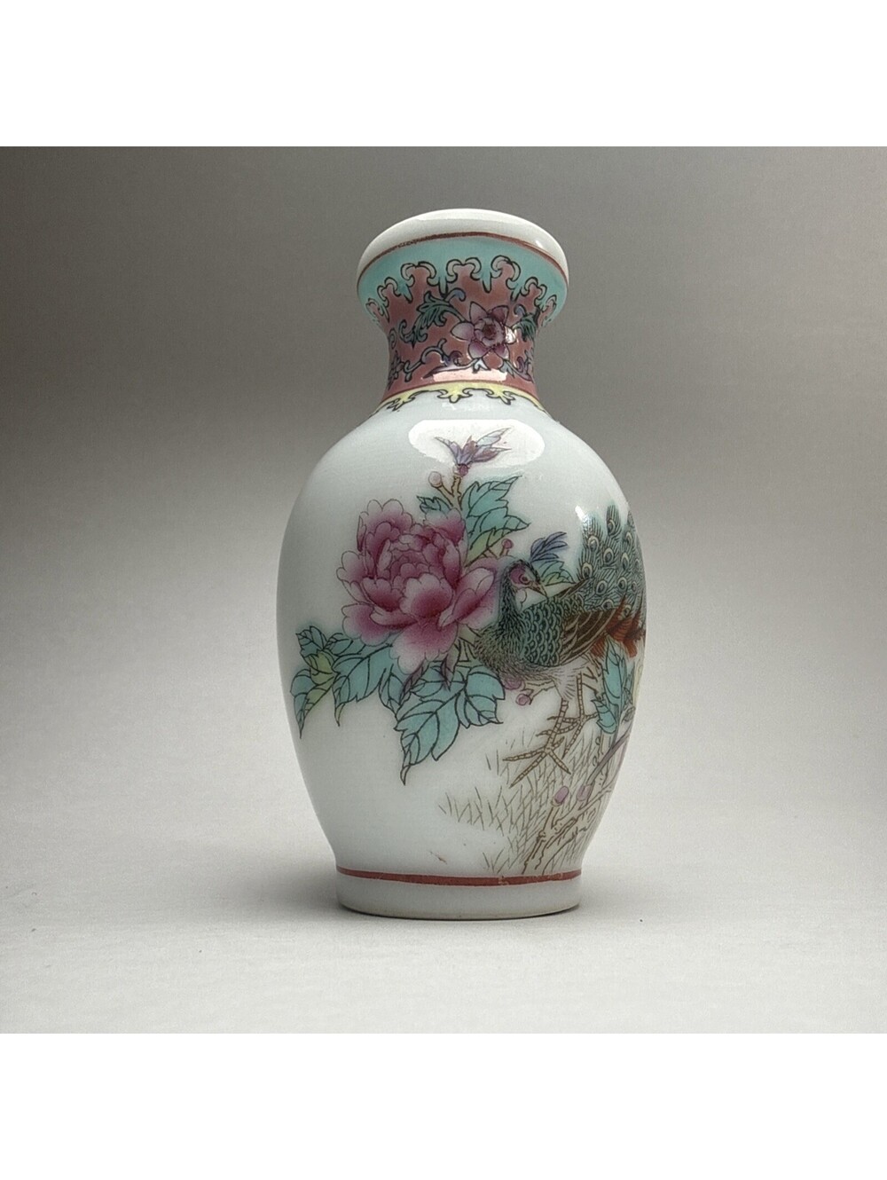 Vintage Peacock Vase Jingdezhen Porcelain Oriental Enamel Painted China 5.75 in